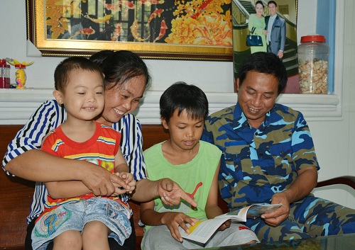 Xuân ấm của người thợ lặn Trường Sa